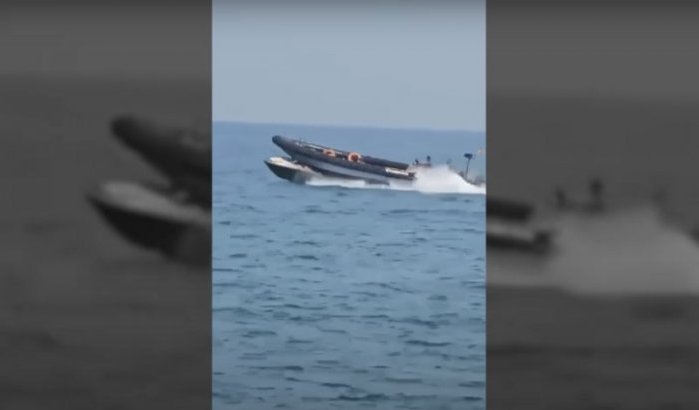 Spaanse Guardia Civil ramt Marokkaans plezierbootje (video)