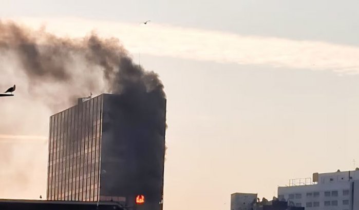 Brand verwoest appartemententoren in Casablanca (video)