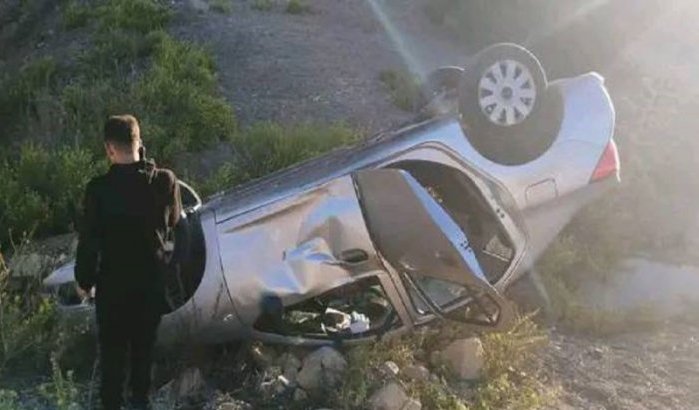 Auto slaat over de kop in Tetouan, meerdere gewonden