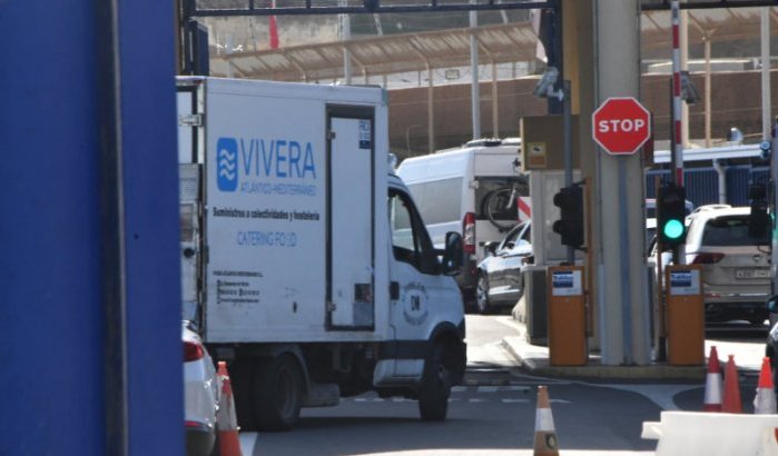 Douaneposten Sebta en Melilla: Marokko eist in ruil luchtruim Sahara