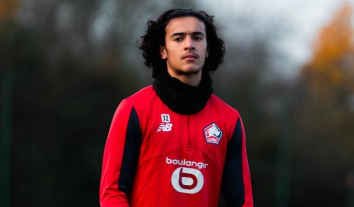 Ayyoub Bouaddi, wonderkind op het veld én op school