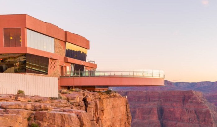 Marokkaanse stad plant sensationele skywalk