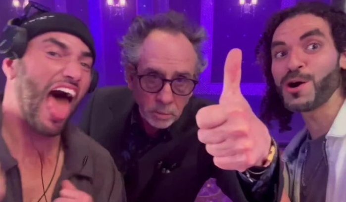 Tim Burton verrast Adil El Arbi en Bilall Fallah in Saudi-Arabië