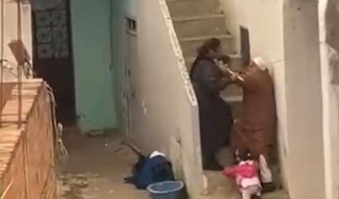 Celstraf voor tachtiger die vrouw en kind mishandelde in Tetouan (video)