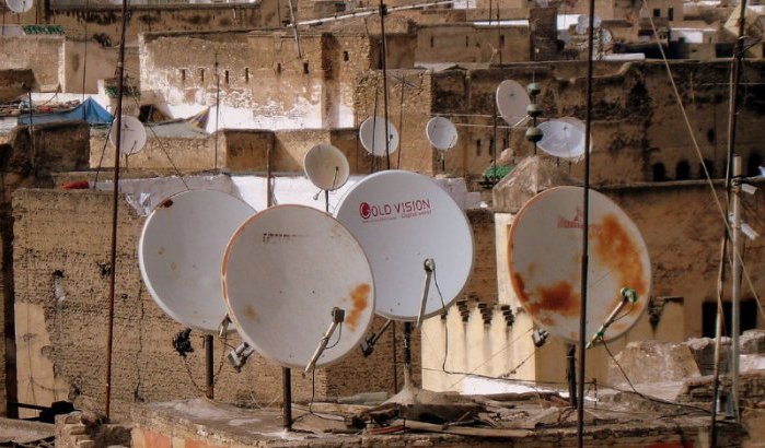 Rabat verbant schotelantennes en airco's