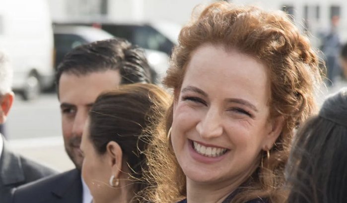 Nieuwe foto's lachende prinses Lalla Salma viral