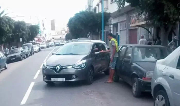 Parkeerwachters in Casablanca moeten verdwijnen