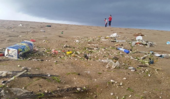 Marokkaanse stranden bedolven onder afval