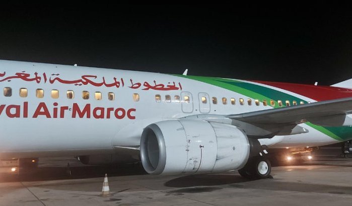 Noodlanding Royal Air Maroc na barst in cockpitruit