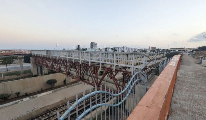 Levensgevaarlijke brug in Nador