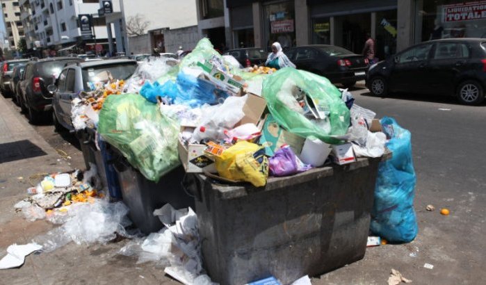 Tetouan bedolven onder afval door staking