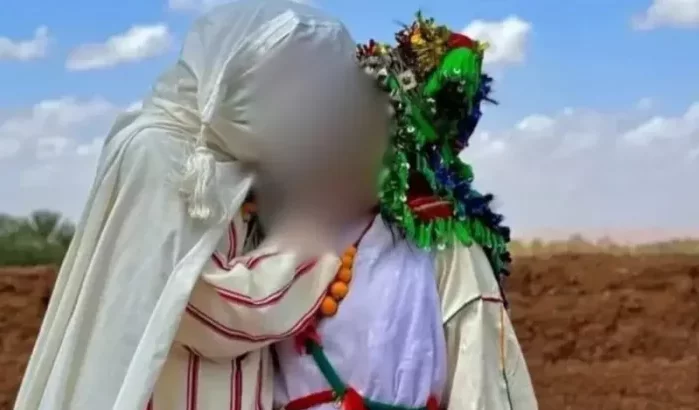 Kusfoto in Amazigh-kleding verdeelt Marokko